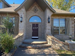 2346 Elm Tree Dr, Blanchard, OK 73010