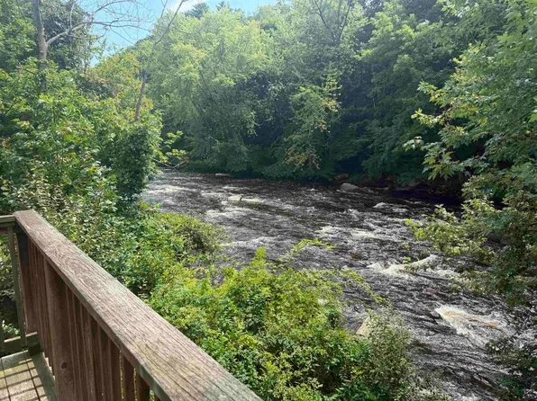 61 Main St #2, Hinsdale, NH 03451
