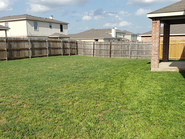3403 Bull Run Dr — Photo 3