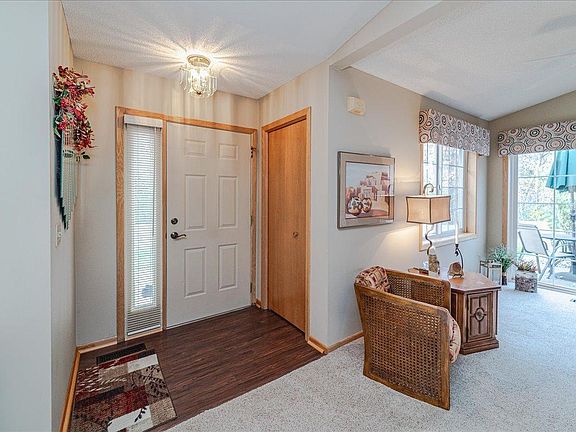 5th image of 15278 Greenhaven Ln