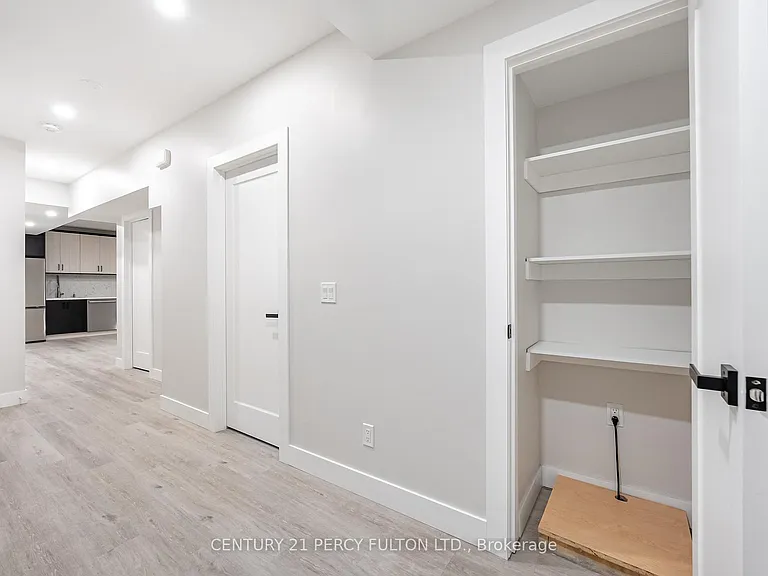 13 McKayfield Rd #LOWER — Photo 12