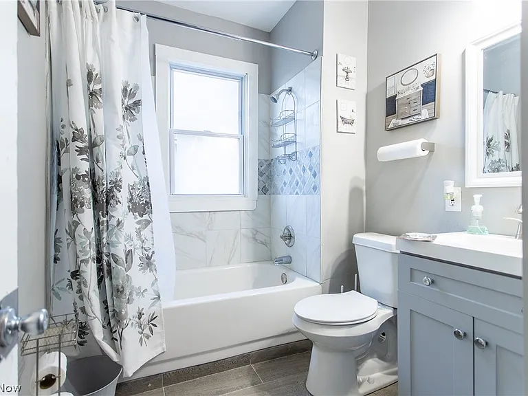 10605 Ashbury Ave — Photo 14