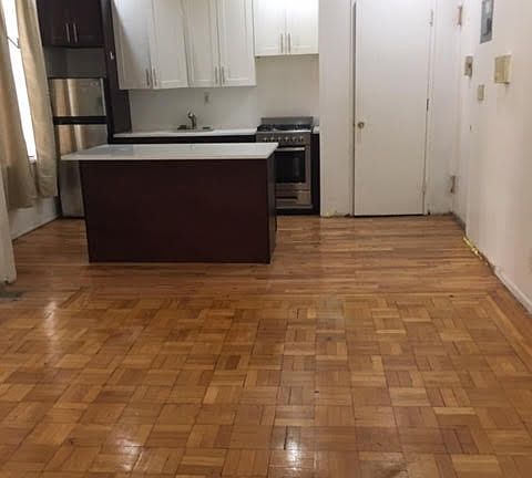5th image of 662 E 21st St APT B3