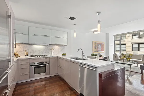 Sold by Citi Habitats | media 15