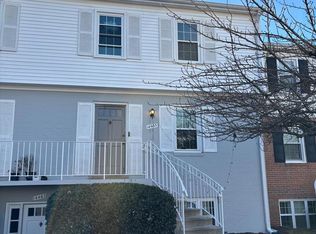 14465 Golden Oak Rd, Centreville, VA 20121