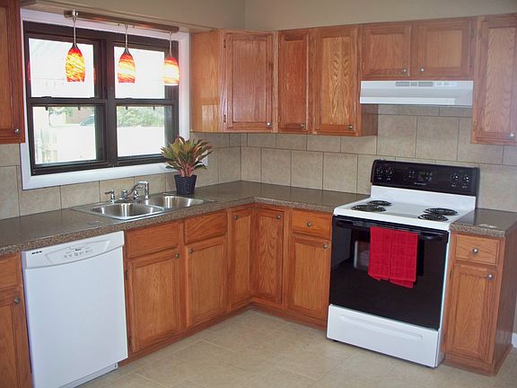 Kitchen/Beautiful Cabinets