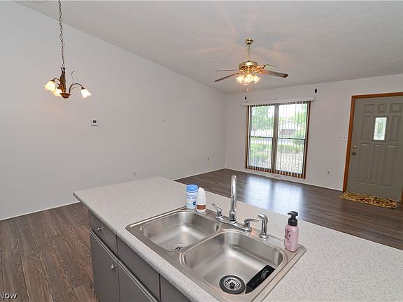 4th image of 1605 W Hampton Dr
