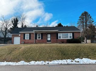 268 Glenvue Rd, Glen Rock, PA 17327