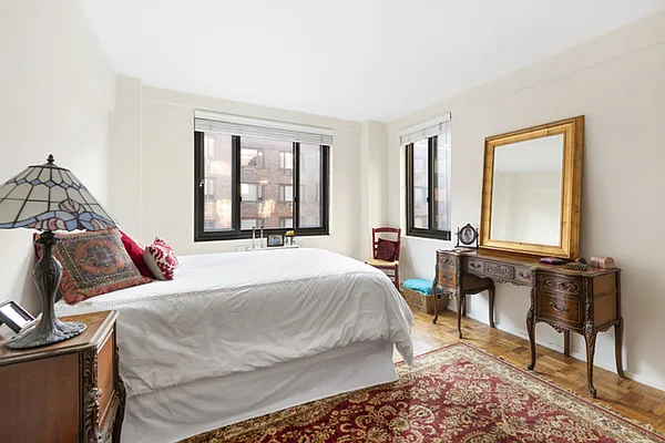 Rented by Compass | media 14