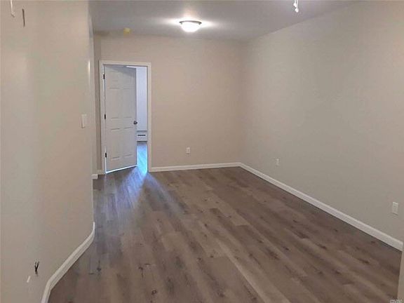 3rd image of 6936 Grand Ave