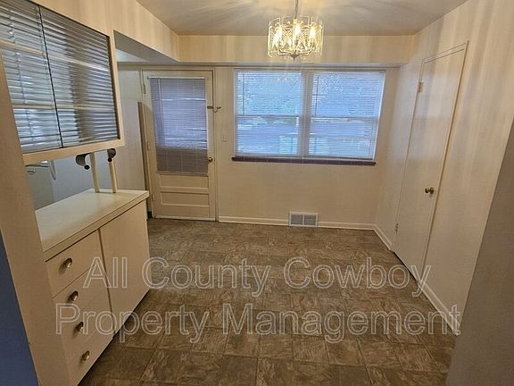5th image of 700 W 1st Ave APT 6
