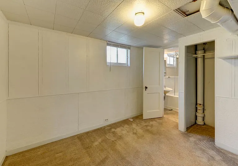 1718 S Franklin St — Photo 13