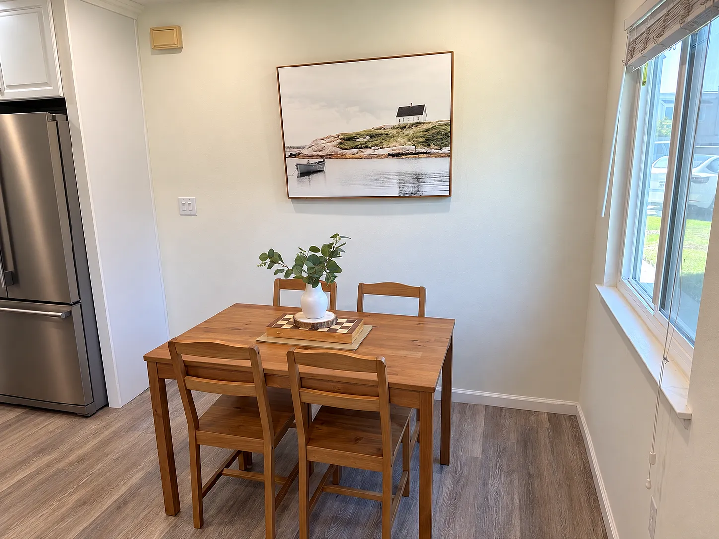 2 bed, 835 sqft, $3,200 — Photo 3