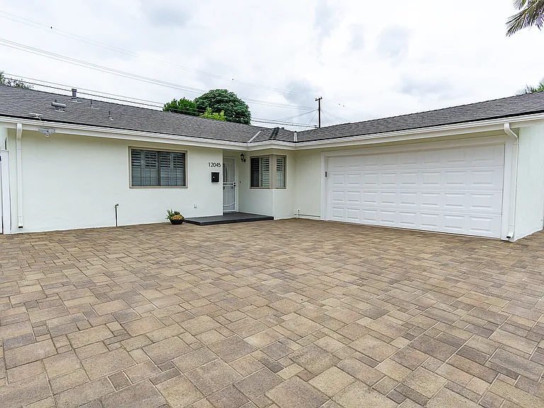 12045 Los Reyes Ave — Photo 19