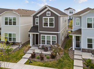 8081 Arrowwood Ln N, Maple Grove, MN 55369