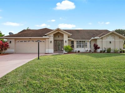 547 Foxcreek Dr, Lehigh Acres, FL, 33974
