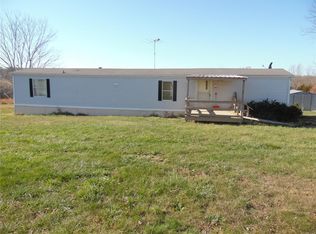 673 Snow Hill Dr, Saint Clair, MO 63077