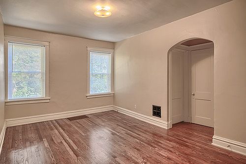 4th image of 4535 Cleveland Ave