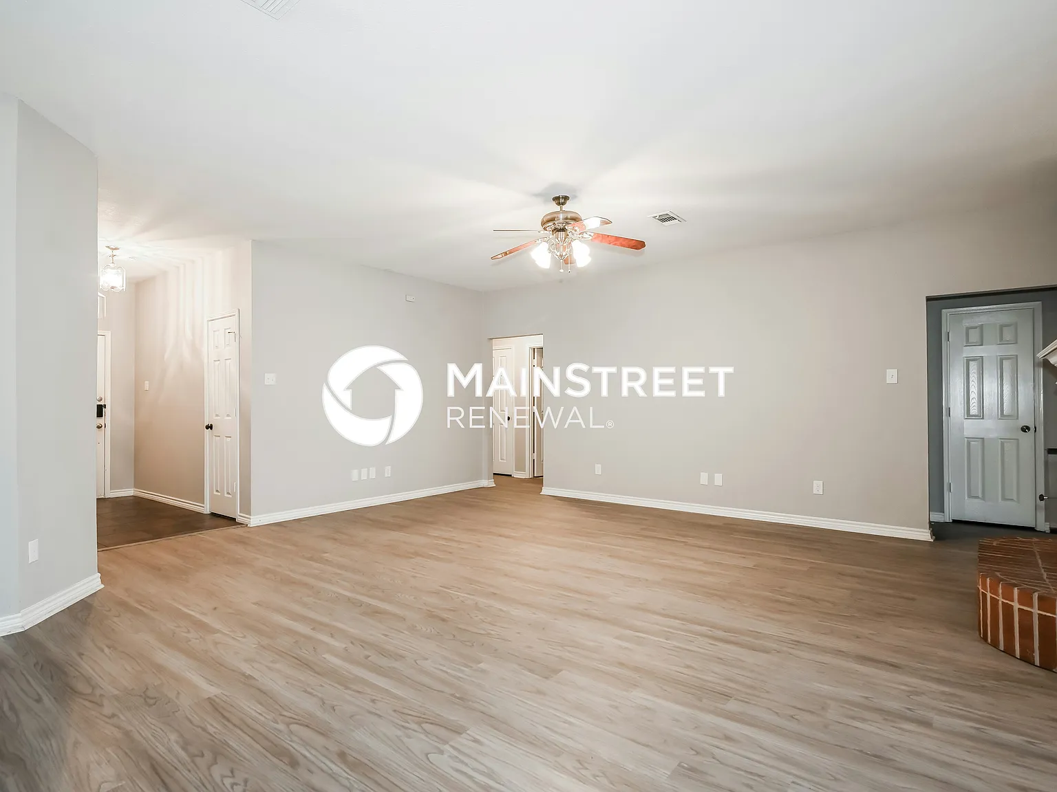 616 Joy Ln — Photo 3