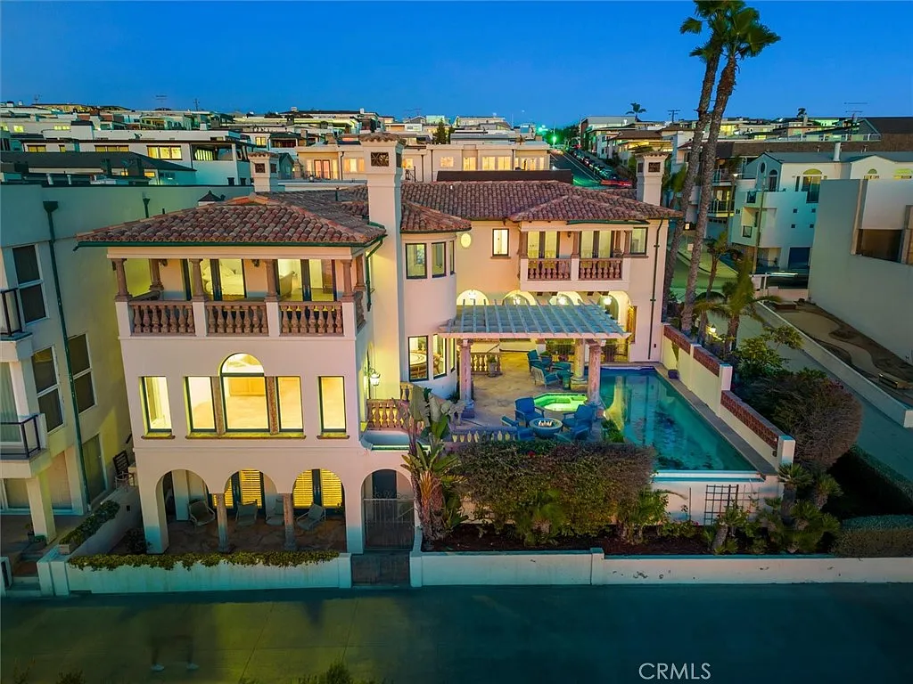 6 bed, 9518 sqft, $75,000 — Photo 3