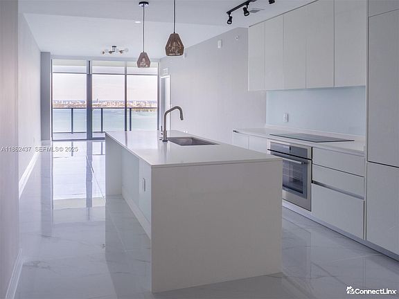 2nd image of 700 NE 24th St #3304