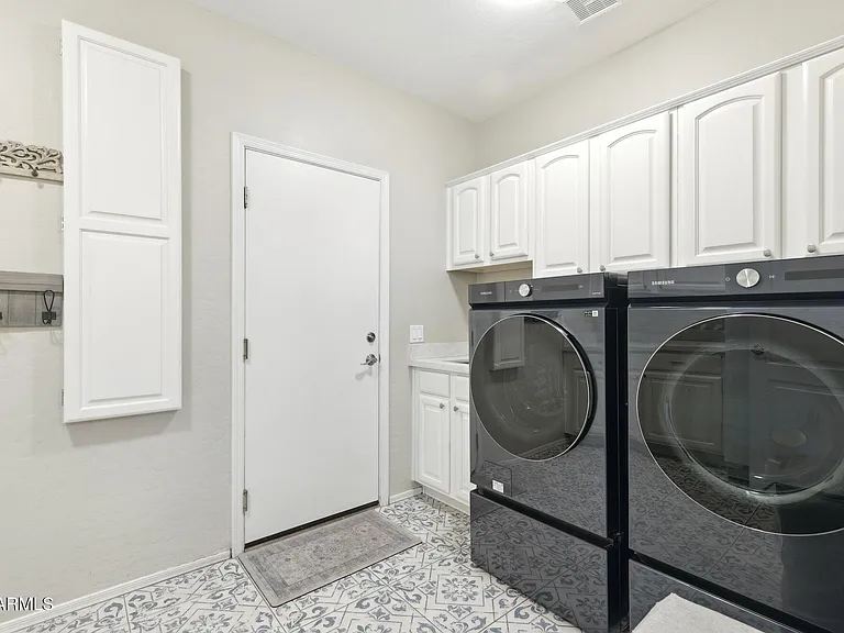 1321 W Shellfish Dr — Photo 52