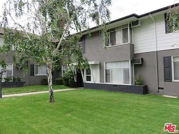 3rd image of 1420 Barrington Way