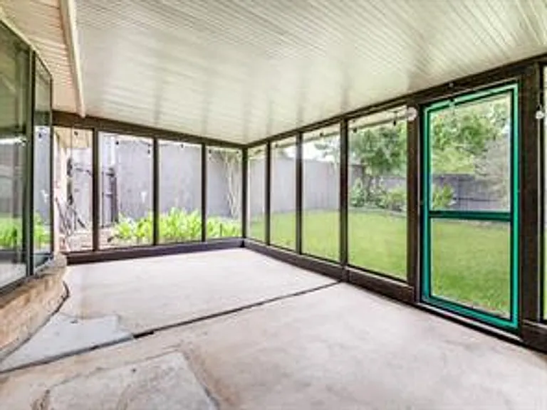 1620 Post Oak Dr — Photo 20