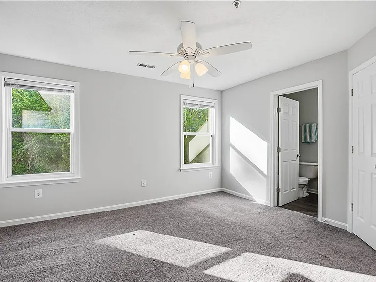8000 Delores Ct — Photo 29