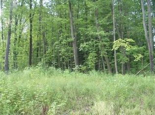 6 Dines Road, Russell Township, OH 44072