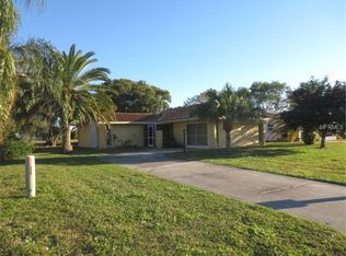 93 Caddy Rd, Rotonda West, FL 33947