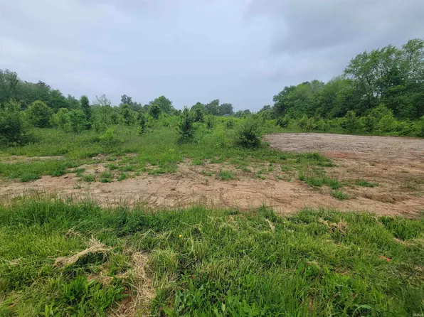 604 S 2nd St, Mitchell, IN 47446