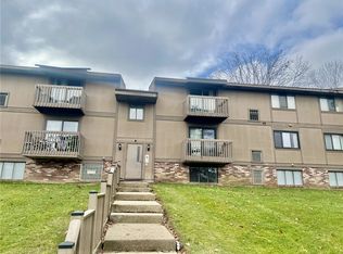 2467 Brook Ledge Rd APT 24B, Bridgeville, PA 15017