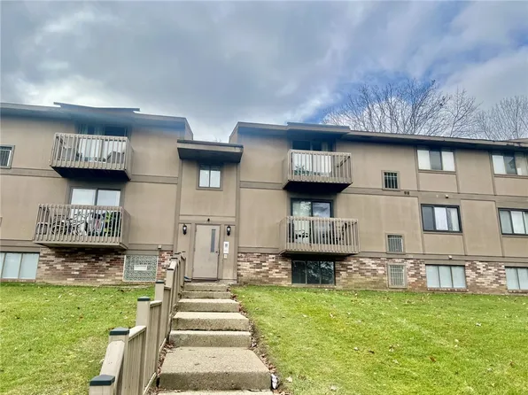 2467 Brook Ledge Rd APT 24B, Bridgeville, PA 15017