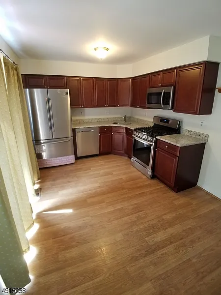 61 Boxgrove Pl photo 1