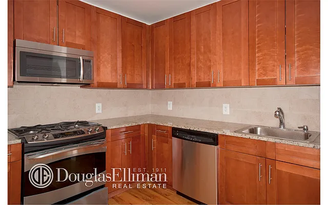 Sold by Douglas Elliman | media 15
