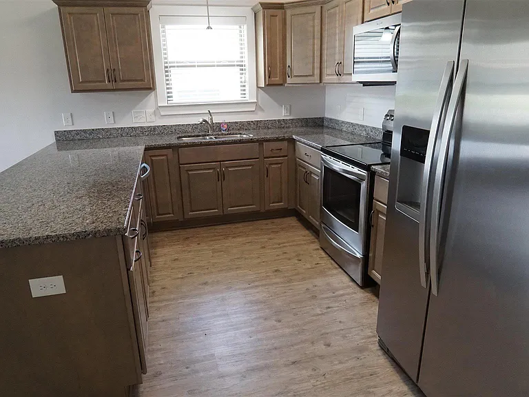 138 Cottage View Dr — Photo 10