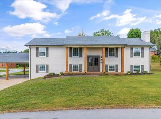 102 Timbercrest Dr, Clinton, TN 37716