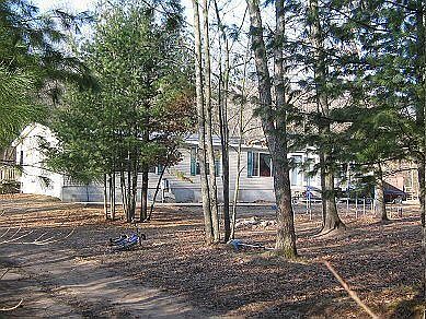 2nd image of 2558 Timberlane Rd