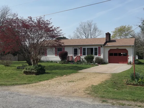 7036 Ashley St, Hayes, VA 23072