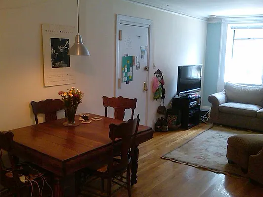 Rented by Alta Real Estate | media 51