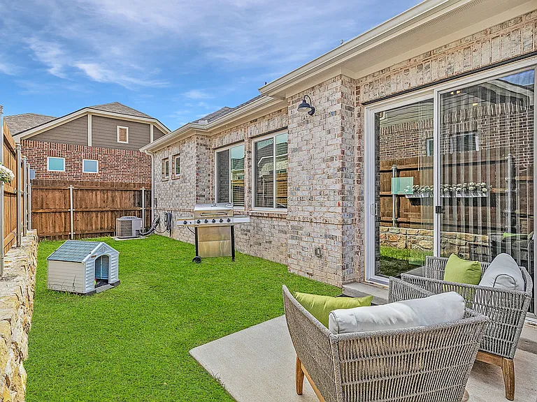 VLux Stoneridge — Photo 49