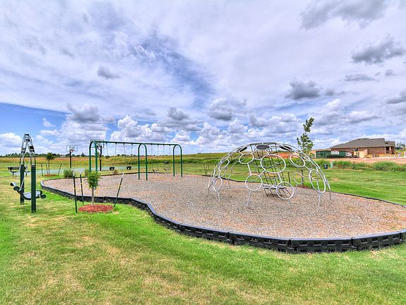 2nd image of 13401 Outdoor Living Dr