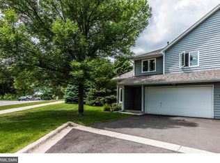 1592 Geske Rd, Chaska, MN 55318