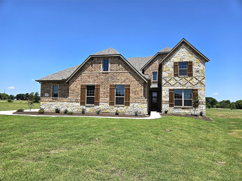 1st image of 460 Magnolia Ct