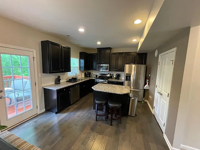 4 Wallace Rd — Photo 25