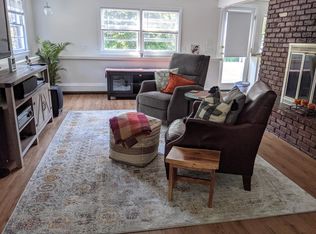 27 Volunteer Way, Lexington, MA 02420