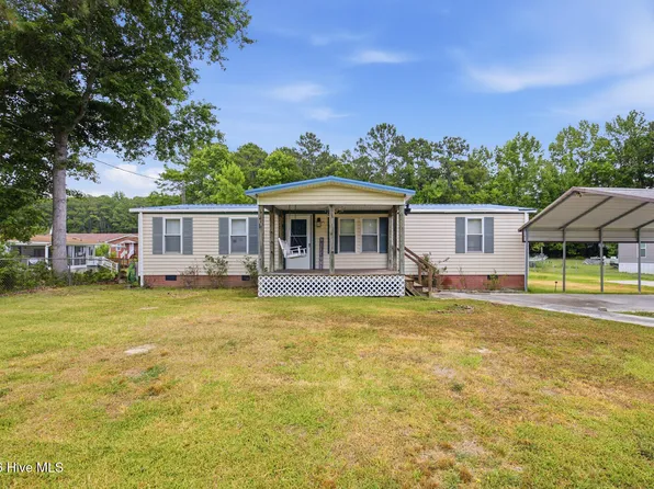 303 Queens Road, Hubert, NC 28539