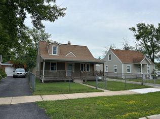 7519 Latrobe Ave, Burbank, IL 60459