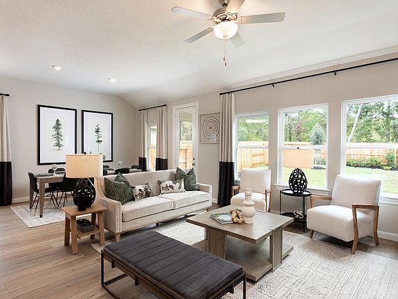 Pine Lake Cove - Classic - Primary Bedroom